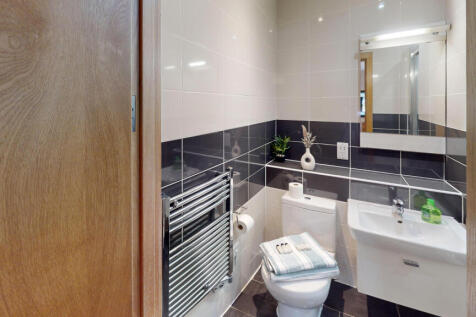 21-Colquitt-Stree-Bathroom