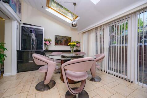 Kitchen/ Dining Room/ Breakfast Room