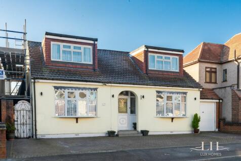 Hornchurch, RM11 - property photo