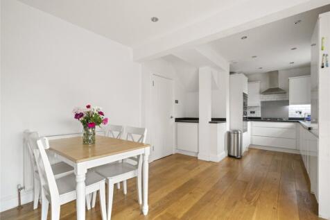 Tartar Road, Cobham, Surrey, KT11 photo 3