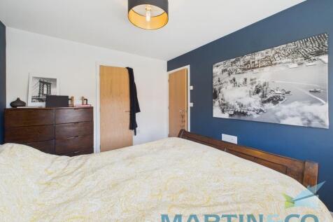 CAM01870G0-PR0162...