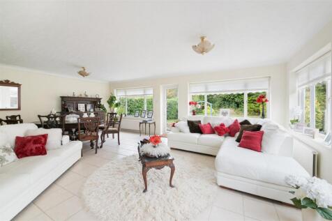 ST JAMES AVENUE, (11).jpg