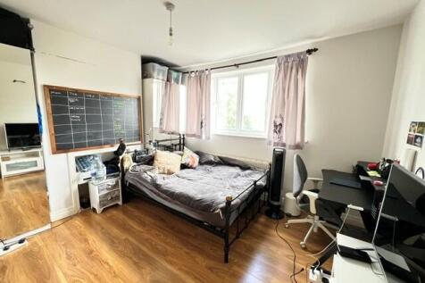 Ridgeview Road, Whetstone photo 5