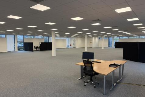 Serviced Office to rent Image 5