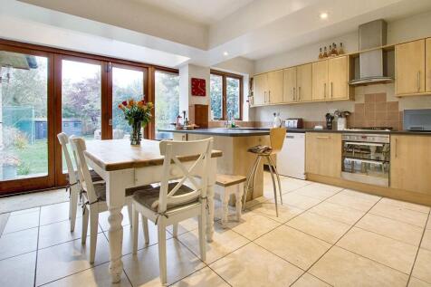 Open-Plan Kitchen Diner &amp; Rear Sitting Room
