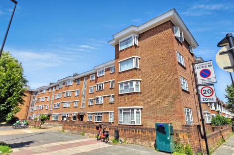 21 Vale Court, Acton, London, W3 7SA