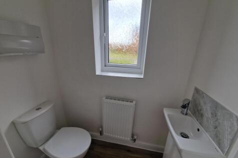 Frickley Drive, South Elmsall, PONTEFRACT photo 5