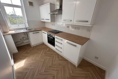 Rowlinson Court, Heathley Park Drive, Leicester photo 4