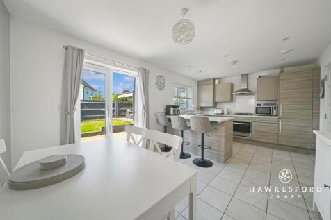 Eveas Drive, Sittingbourne - Kitchen Diner
