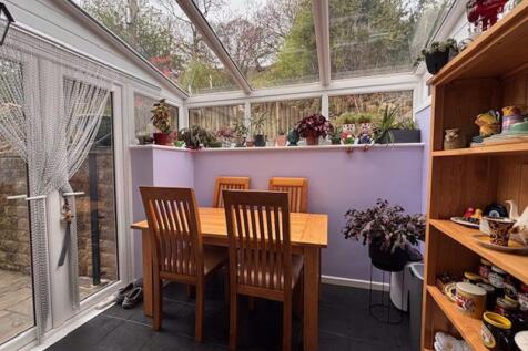 Conservatory/Dining Room