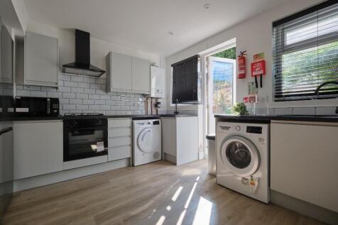 55 St. Helens Avenue, Swansea, Wales, SA1 photo 4