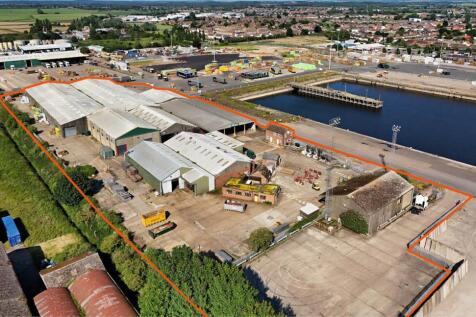 Warehouse at Bentinck Dock1.jpg
