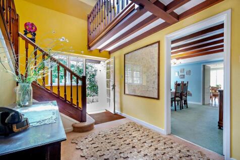DINNING ROOM