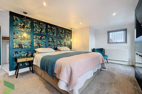 MAIN BEDROOM 2ND ...