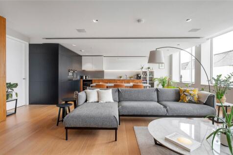 Living/ Kitchen Area