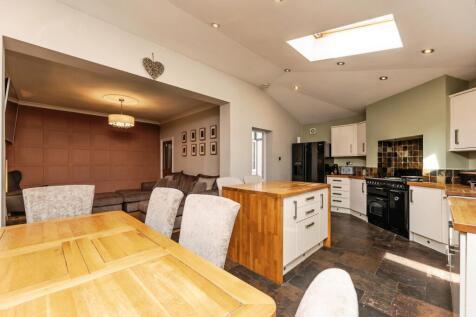 Kitchen/Family Room