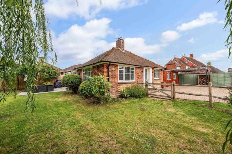 Chichester, PO18 - property photo