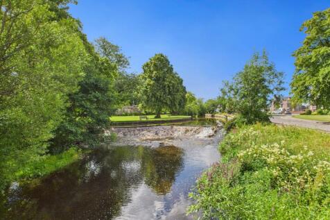 CAM03481G0-PR0113-STILL018