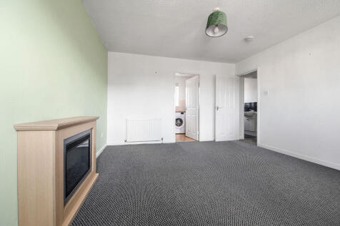 Jamieson Avenue, Stenhousemuir, FK5 photo 4