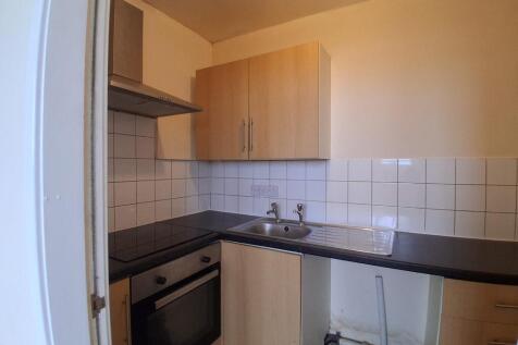 Flat 7, Regal Court, 26, Foxhall Road, Blackpool, FY1 photo 5