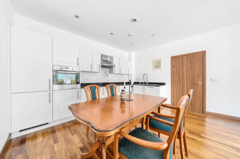 1319125-3-6863dba...