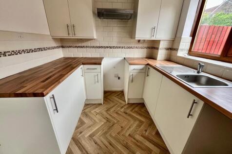 Kitchen &amp; Breakfast Room