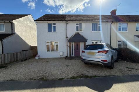 Yeovil, BA22 - property photo