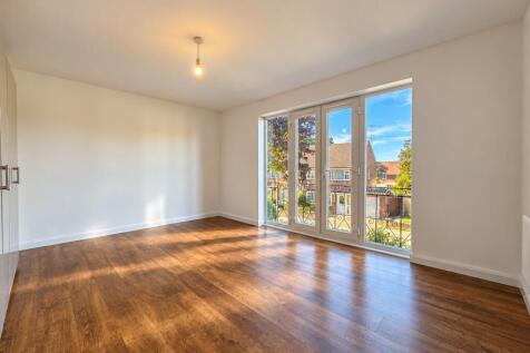 Grosvenor House, Stortford Hall Park, Bishop`s Stortford, Herts, CM23 photo 5