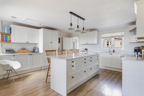 A12 - 8 Higher Island Blackawton - 250707.jpg