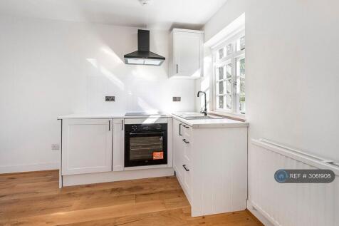 Swan Lane, Edenbridge, TN8 photo 5