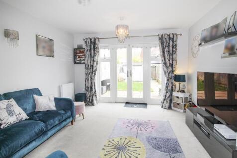 living room 1.jpg