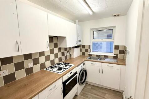 Kitchen 1.jpg
