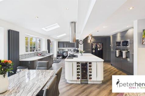 Open Plan Kitchen/Living &amp; Dining Area