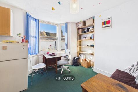 Kitchen/Living area