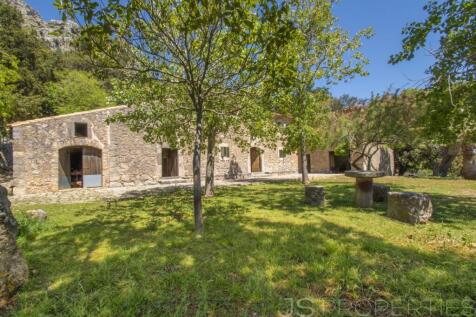 TRADITIONAL MALLORCAN POSSESSION WITH INCREDIBLE VIEWS