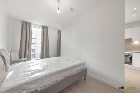 Caturra Court, Cranton Avenue, Hayes, Hillingdon photo 4