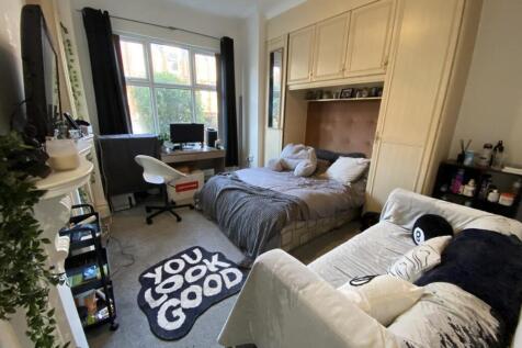 Harley Avenue, Victoria Park, £148pppw photo 4