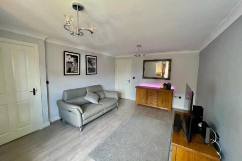 Oak Park Terrace, Leeds, LS16 photo 3