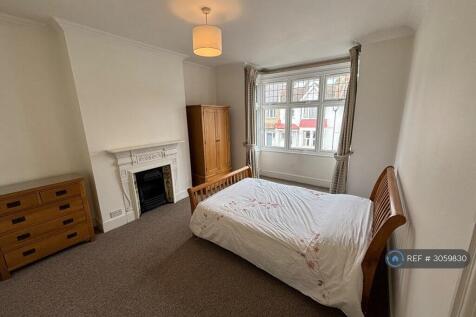 Fircroft Road, London, SW17 photo 3