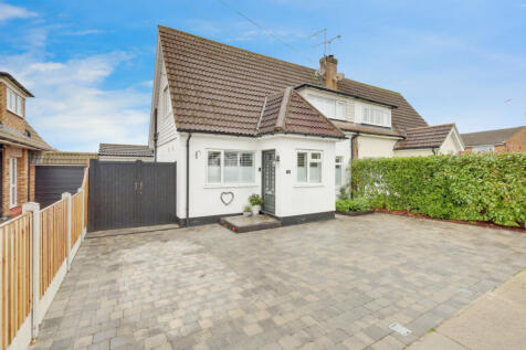 Benfleet, SS7 - property photo