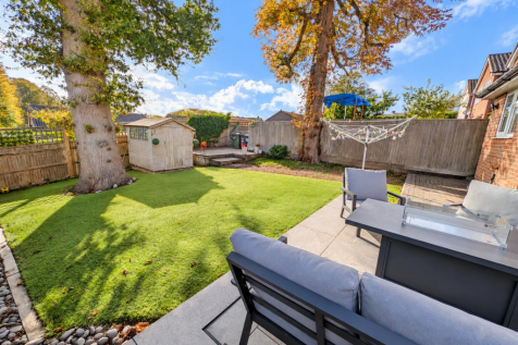 Bright Autumn Garden Patio and Lawn.png