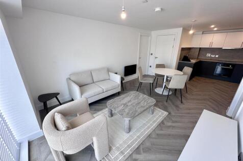 Lounge/Kitchen