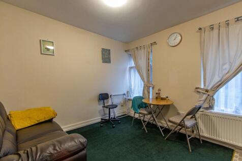 Allensbank Road, Heath photo 3