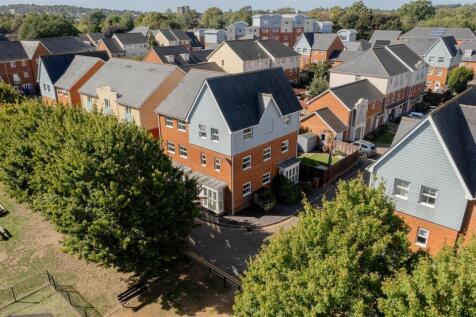 Barrow Gardens, Redhill