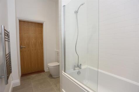 1 Queens Hse (18).JPG