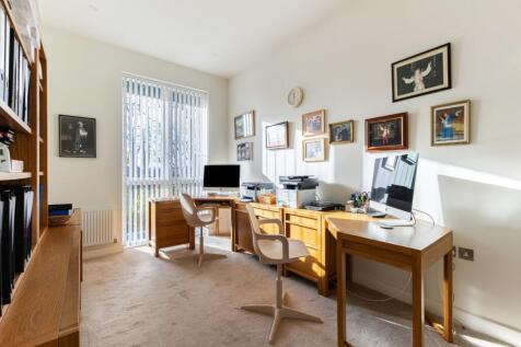 100893_6 Howarth Park (15).jpg