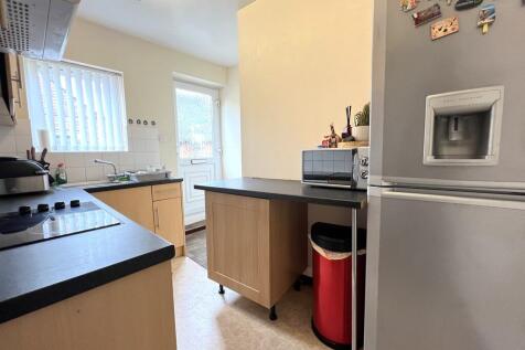 Park Street, Chatteris, Cambs., PE16 6AB photo 3