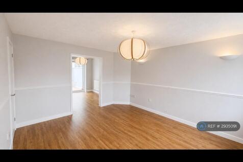 Lanercost Crescent, Milton Keynes, MK10 photo 3