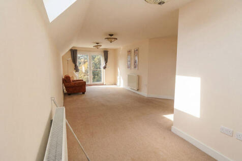 Lounge / Dining Room