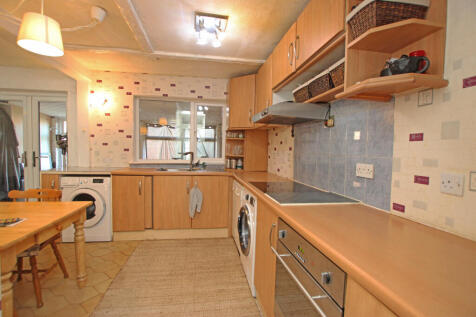 Olympic Way, Wellingborough, North Northamptonshire photo 5